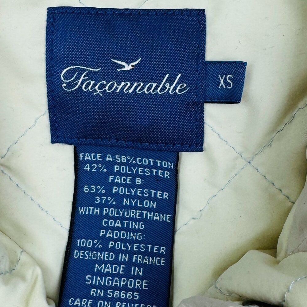 Facconable Lightly Quilted Water Resistant Snap F… - image 4